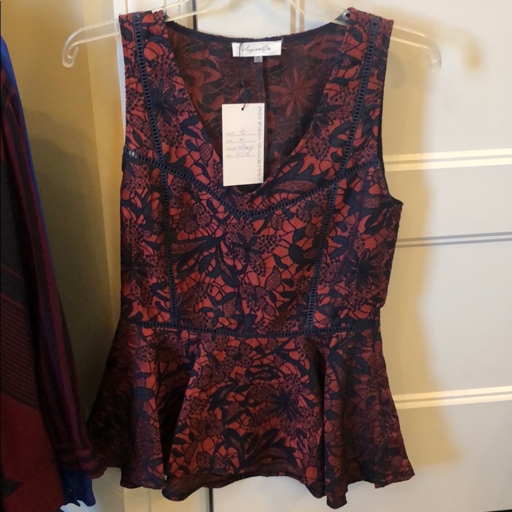 Bnwt navy and red peplum top